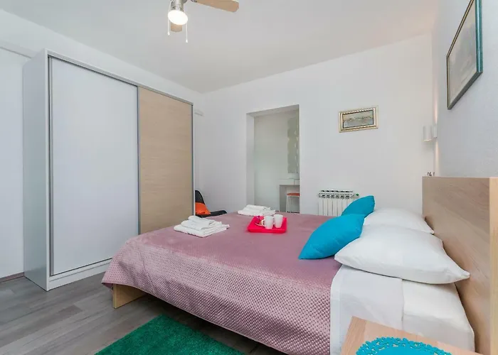 Appartement Adrian Omiš