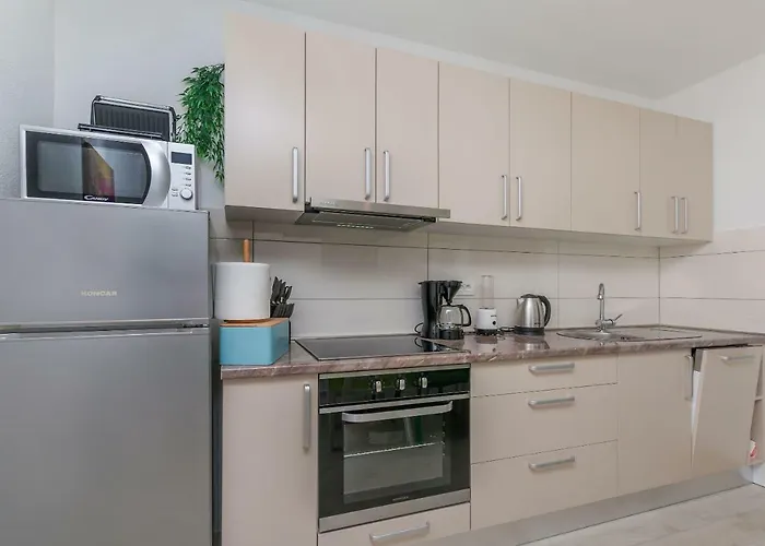 Appartement Adrian Omiš