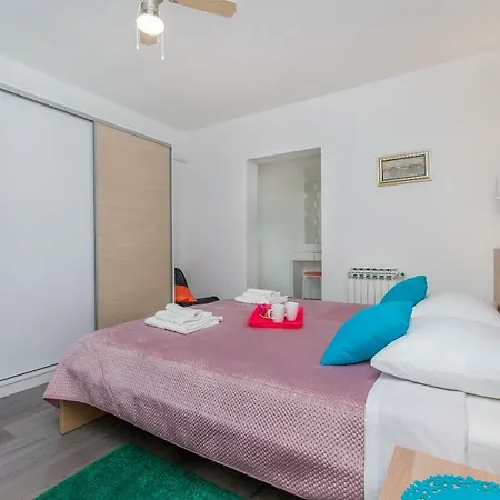 Apartamento Adrian Omiš