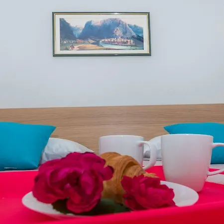 Adrian Apartman