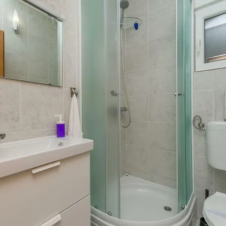 Adrian Apartamento Omiš